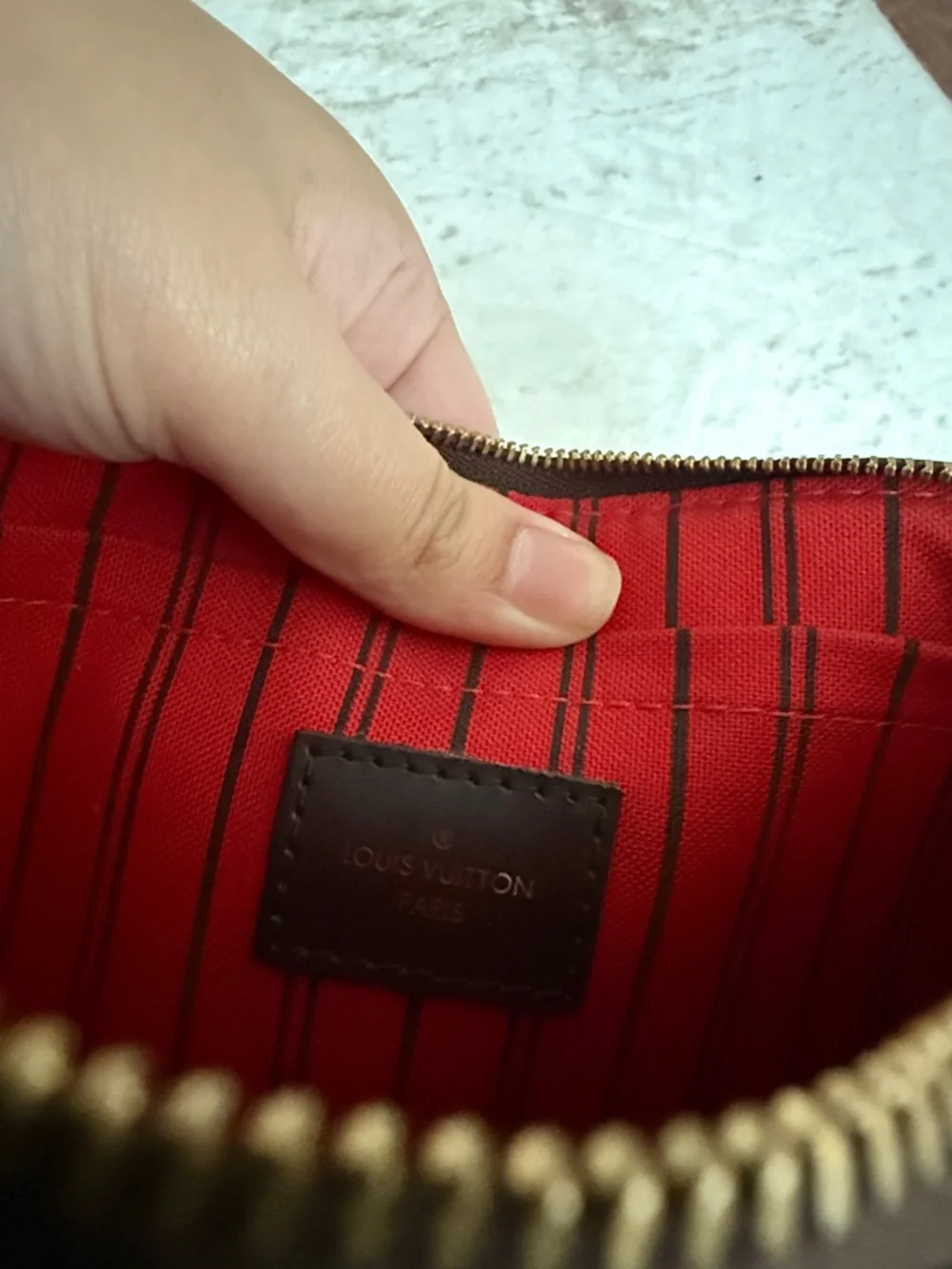 Neverfull Wristlet Clutch - Picture 4 of 7